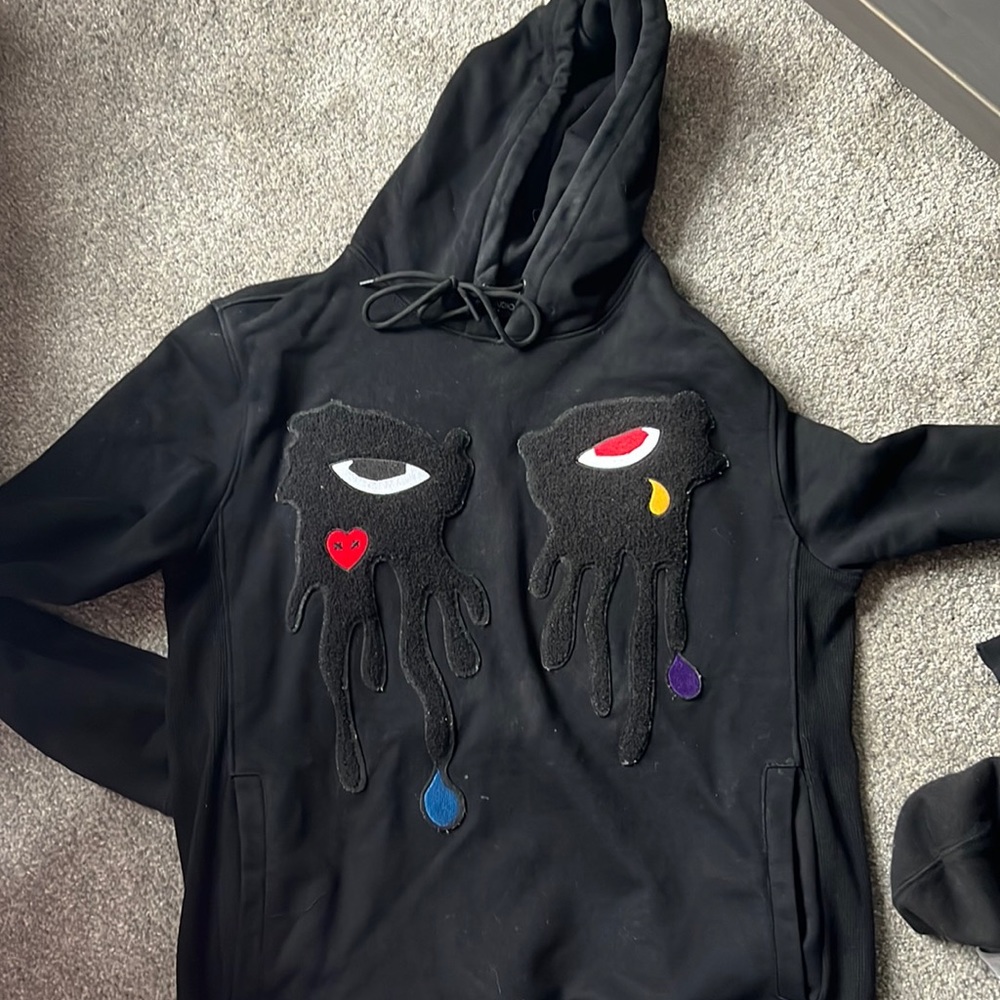roku studio eye drip sweatshirt. Brand new no tags